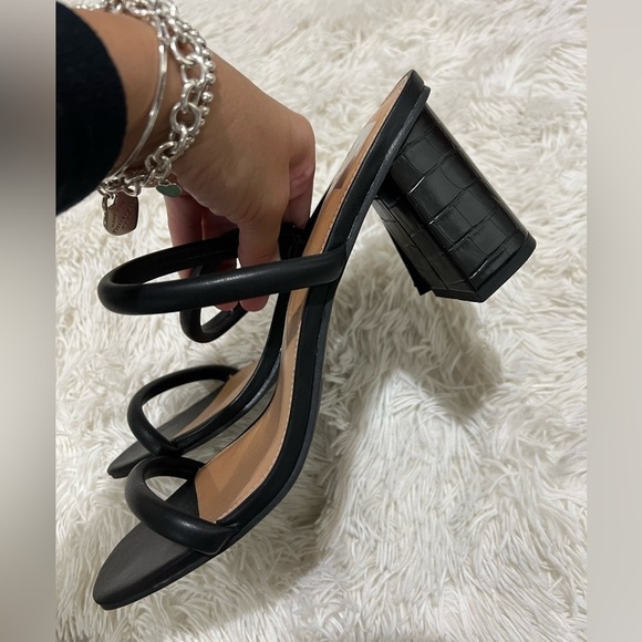 DV Dolce Vita HALSTY Sandal - Size 11 - Picture 7 of 8